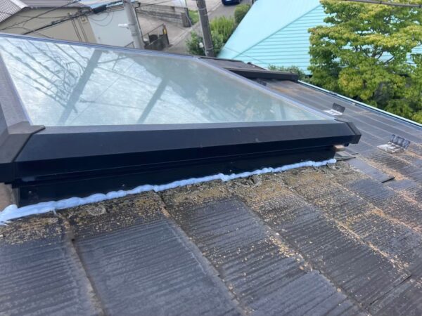 さいたま市桜区にて雨漏り修理〈天窓からの雨漏り・コーキング補修〉の施工後写真